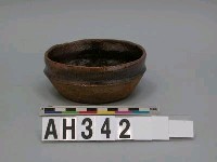 藏品(褐釉平底碗形器)的圖片